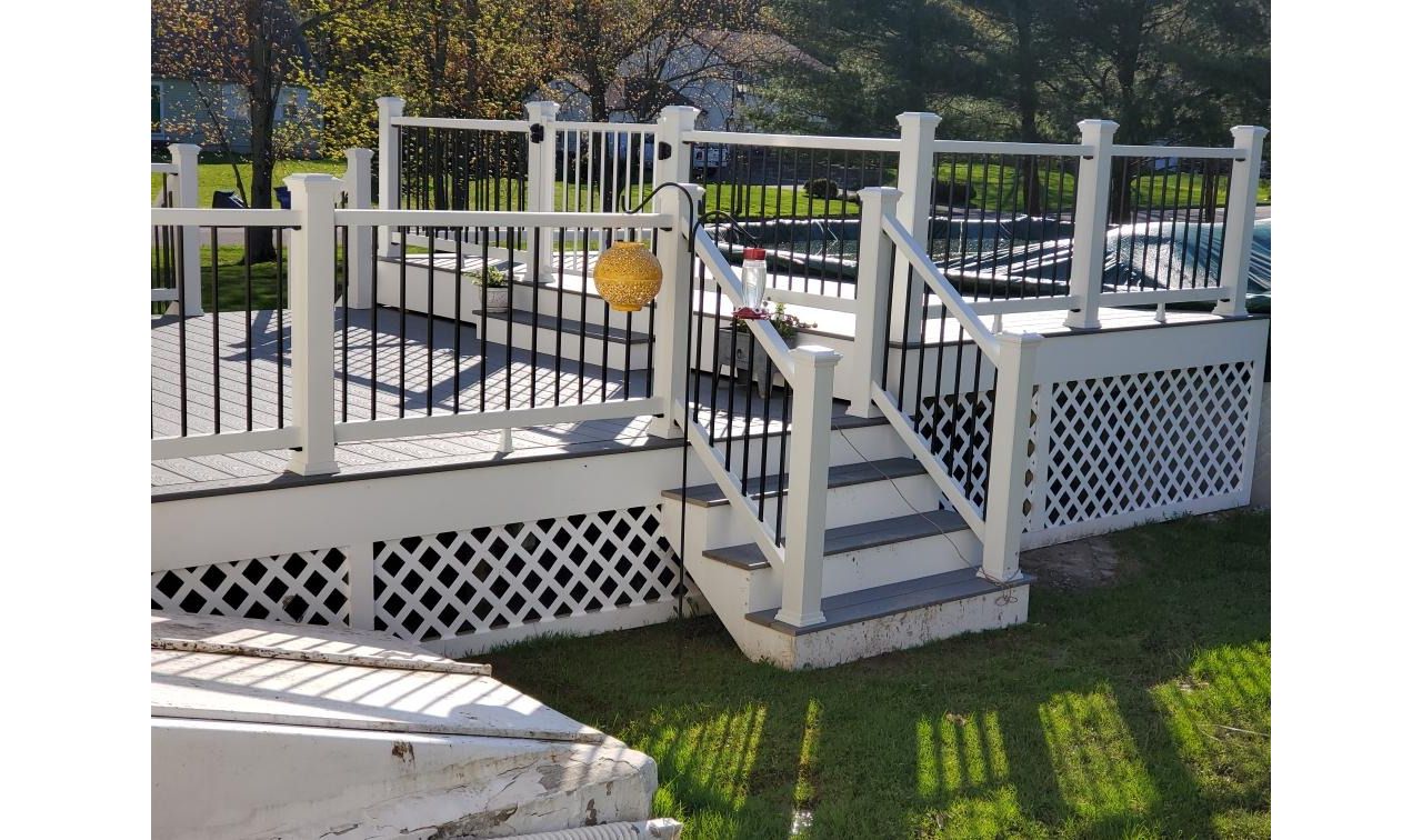 Select rail with Pebble Gray decking