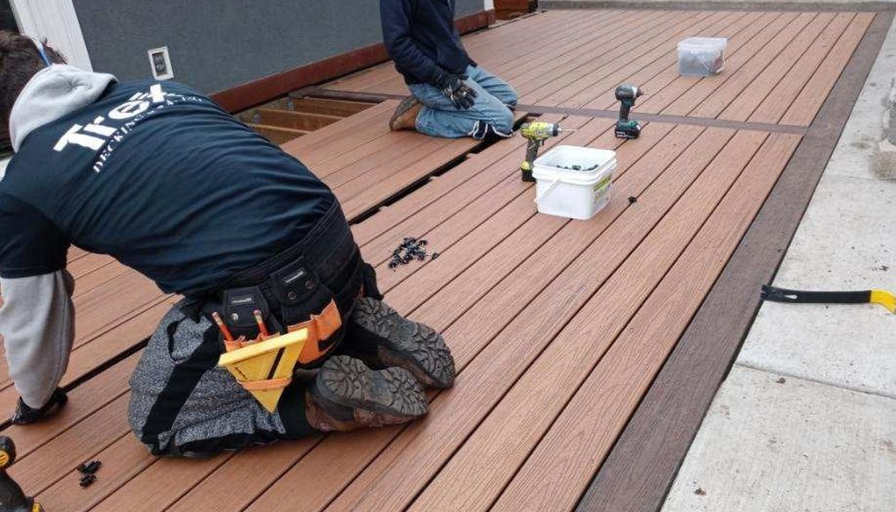 Tiki Torch Decking with Spiced Rum Accent