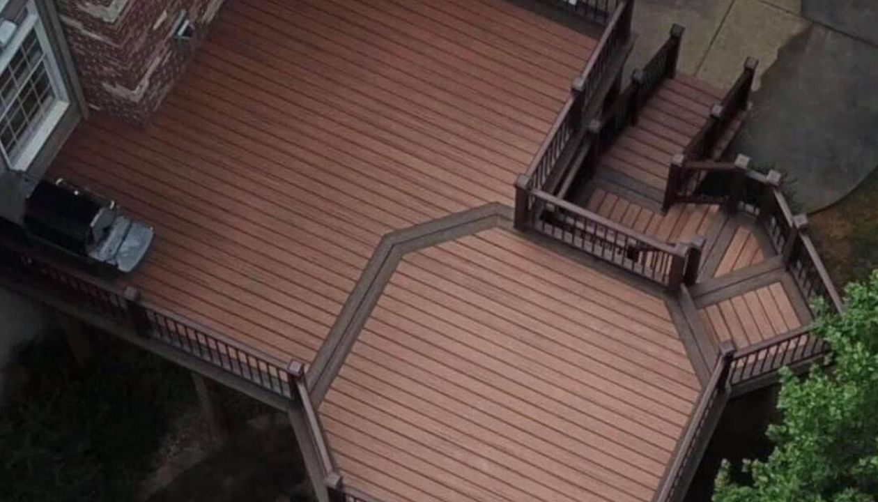 Muti colored Trex deck in Pontiac IL.