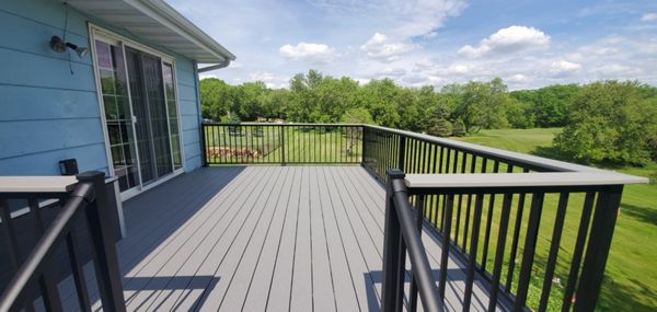 Pebble Gray with Winchester Gray Accent and Pebble Gray Drink Rail