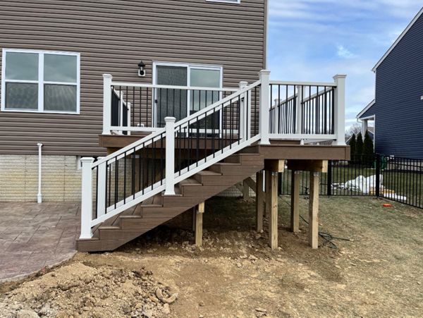 Toasted Sand with White select railing and black round balusters