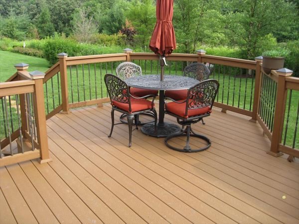 Trex Saddle Deck Aluminum Balusters