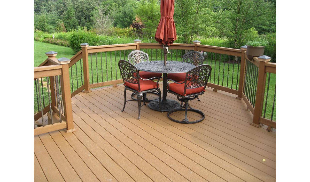 Trex Saddle Deck Aluminum Balusters