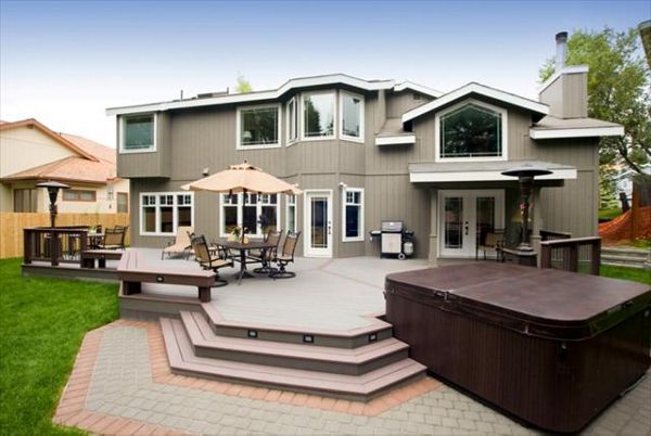 Assymetric Trex design, by Treeline Construction