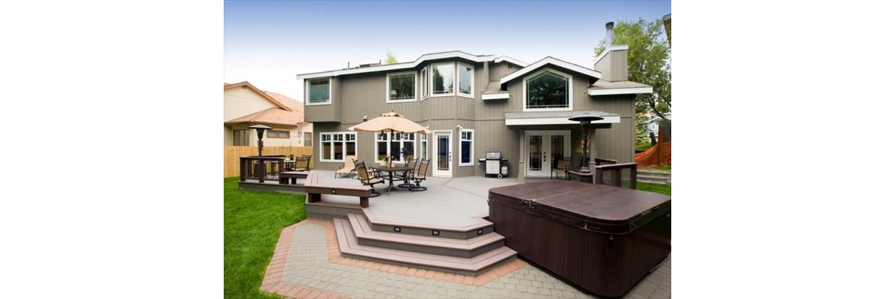 Assymetric Trex design, by Treeline Construction