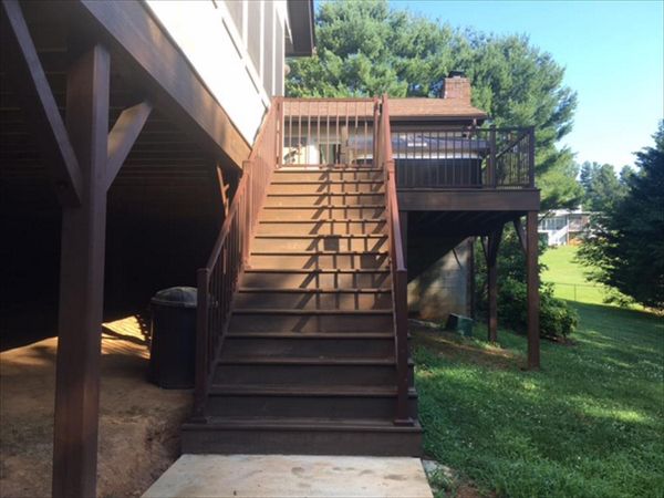 Trex Transcend Spiced Rum fascia keeps beautiful & safe for the rises on these stairs.