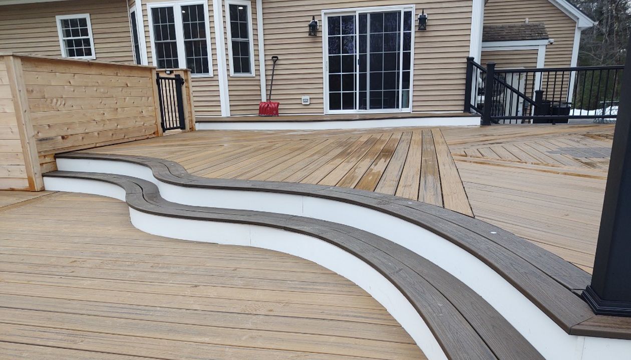 Spiced Rum curved steps 2020