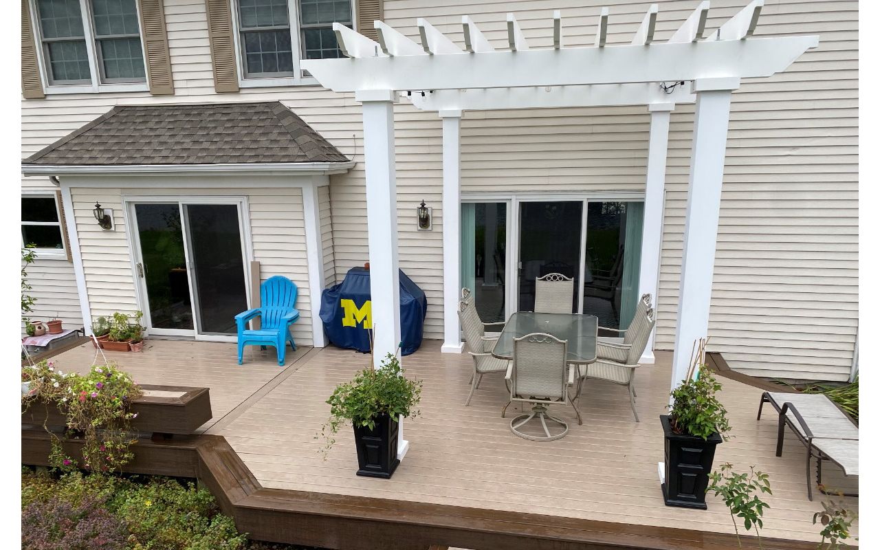 Trex Pergola