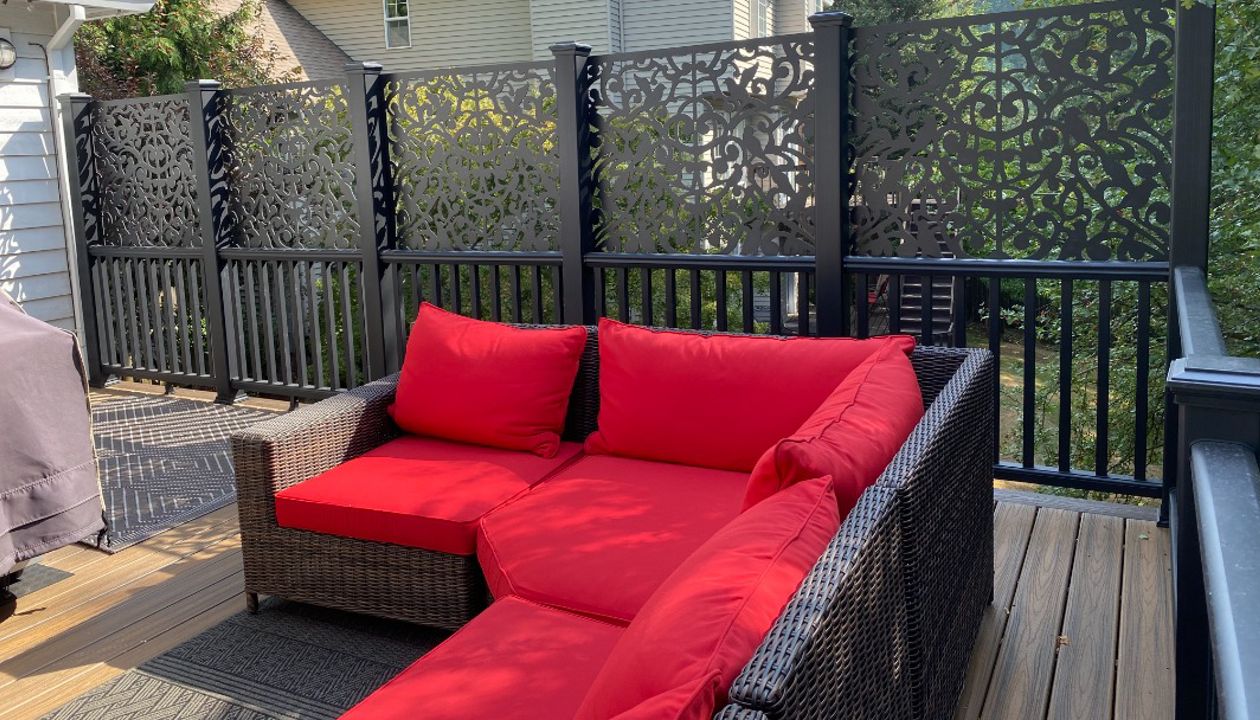 Portland, OR. Havana Gold/Spiced Border, Latticeworks