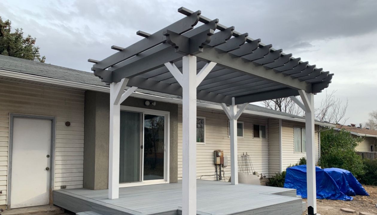 Foggy Wharf Trex with 2 toned timber pergola in Salt Lake County, Ut