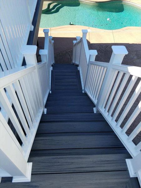 Trex Transcend Tropical - Island Mist Decking and White Trex Transcend Railing - El Dorado Hills, CA