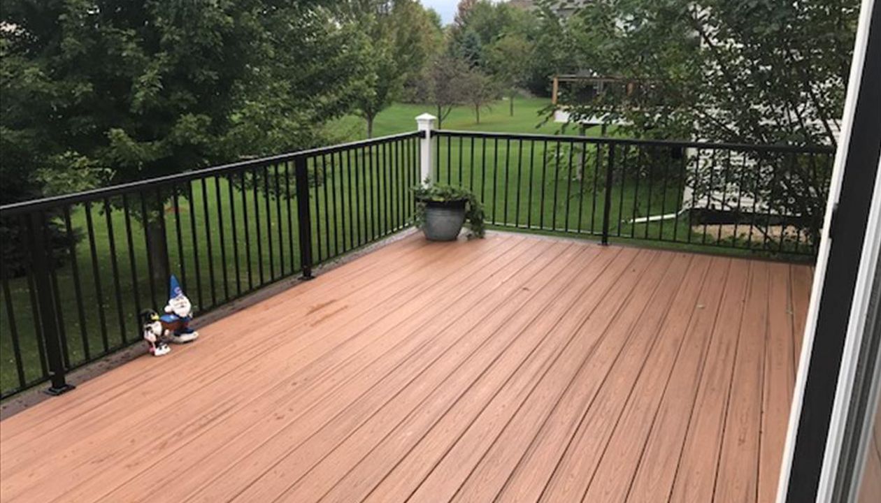 Trex Transcends Deck w/Alum Rail Woodbury, MN