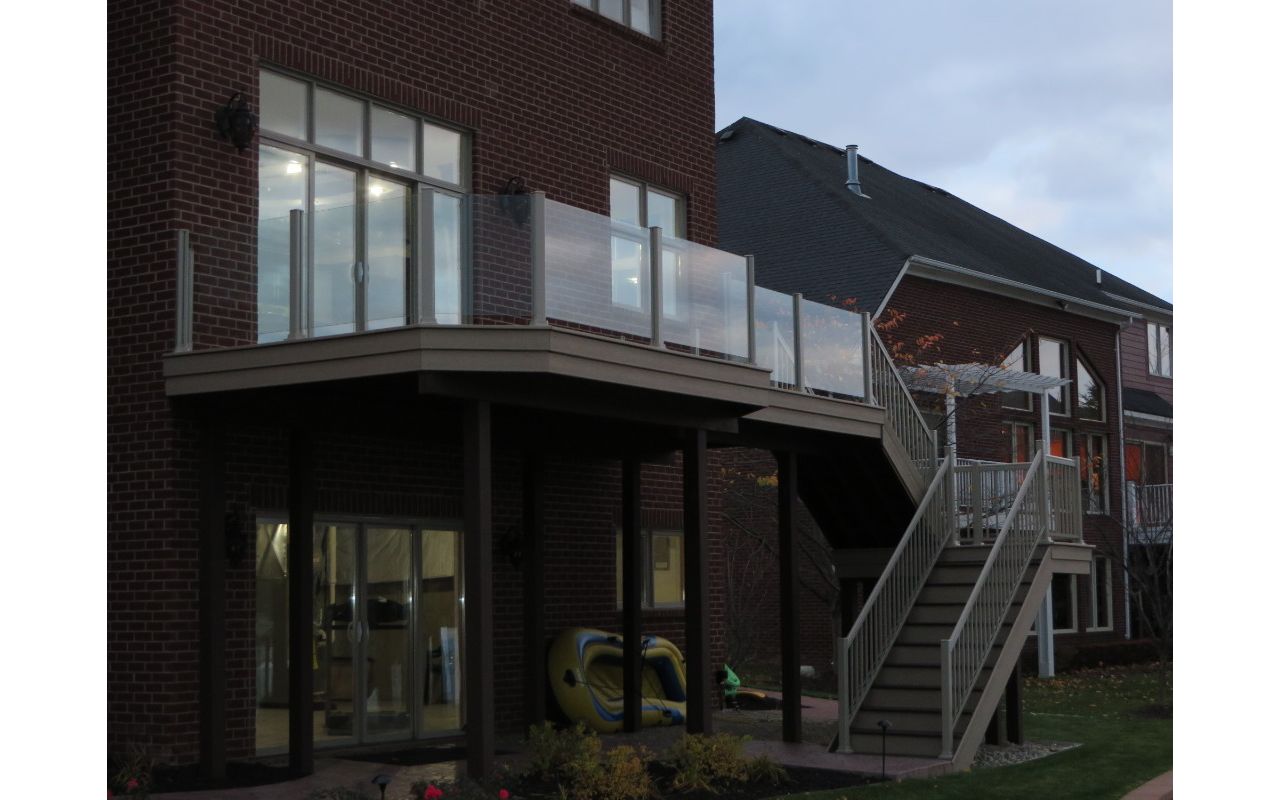 Trex Deck with Glass rail