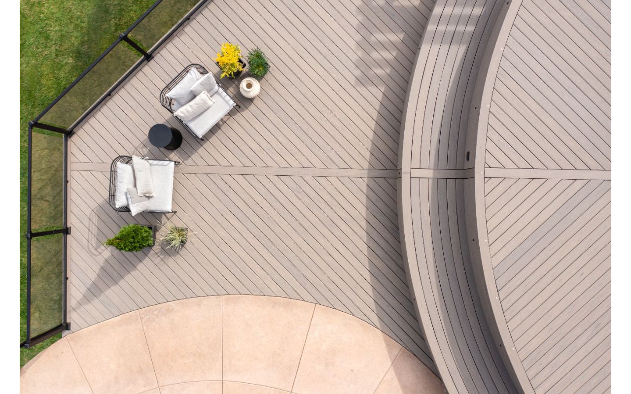 Curved Biscayne