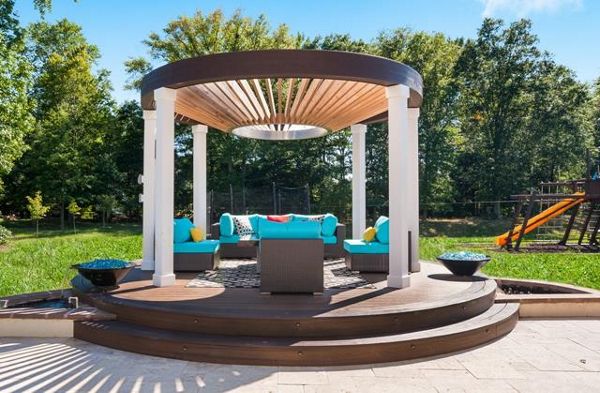 Trex Spiced Rum and Vintage Lantern Custom Round Pergola