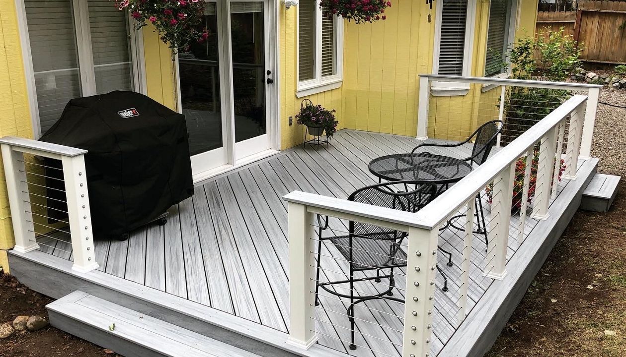 Trex Enhance Foggy Wharf brings cool and clean to your backyard.