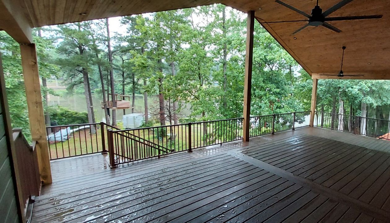 Multi-Tiered Covered Deck - Spiced Rum