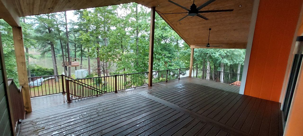 Multi-Tiered Covered Deck - Spiced Rum