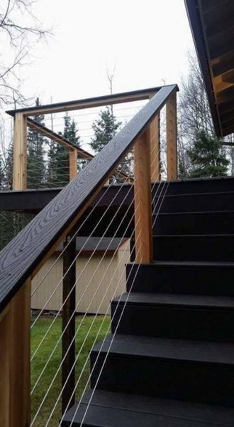 Trex select Woodland brown decking and railing cap