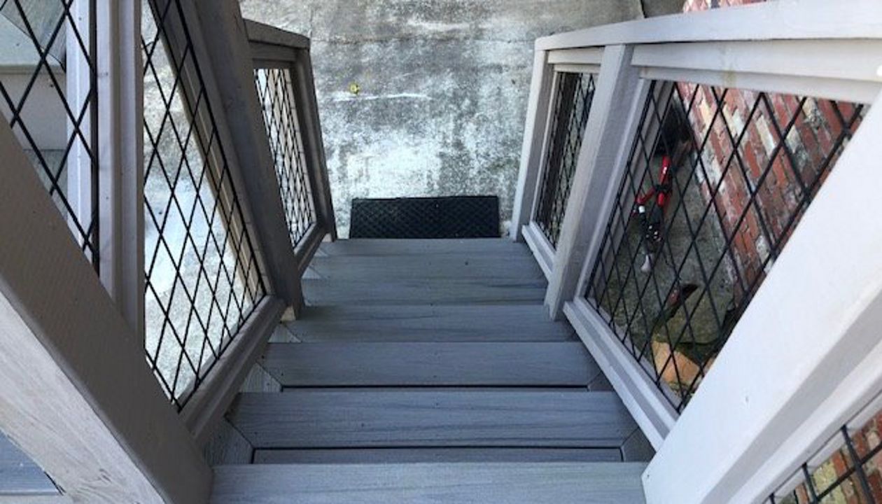 Trex Enhance Naturals Rocky Harbor stairs good great with these mesh railings