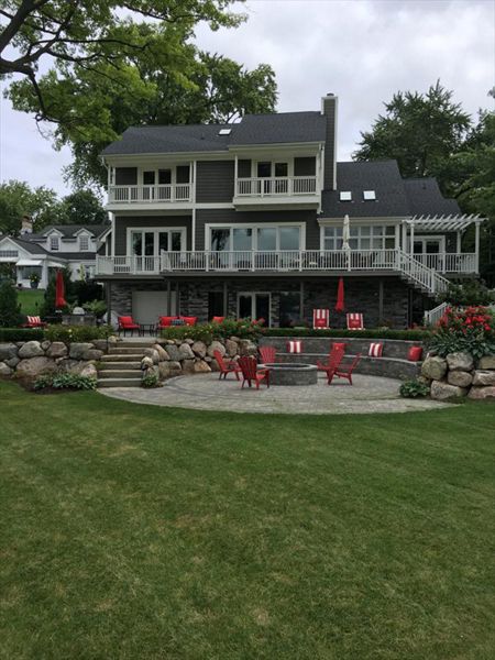 Trex Transcends deck on the lake in commerce