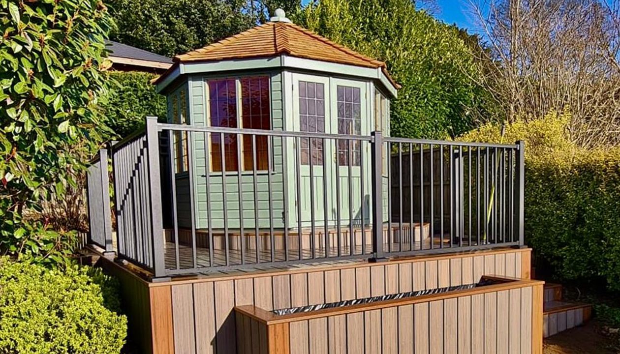 Trex Enhance Rocky Harbor with Tiki Torch picture frame in Ashby de la Zouch