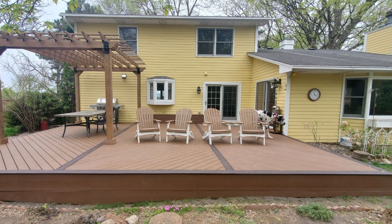 Saddle Enhanced with Madeira Select