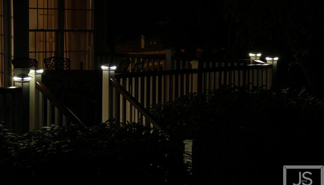 Transcend Railing with Trex DeckLighting