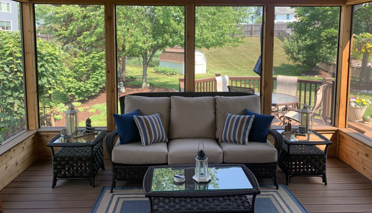 Trex Deck & Cedar Screen Room