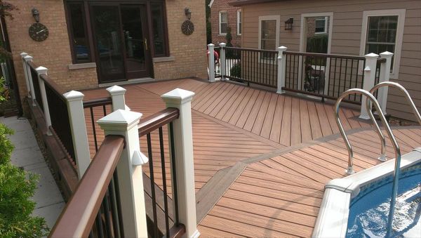 A creative use of colors and feature strips
