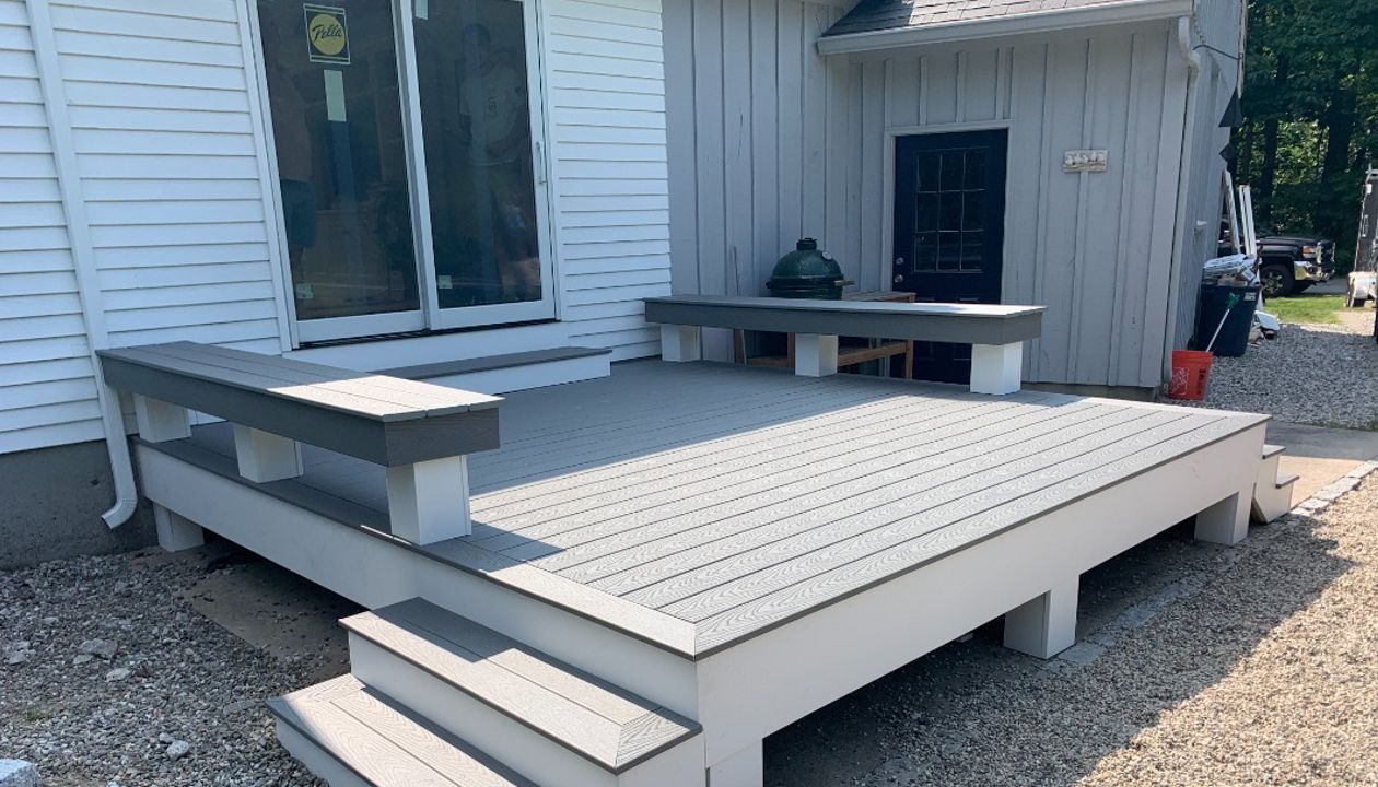 Pebble Grey decking with Pebble Grey benches