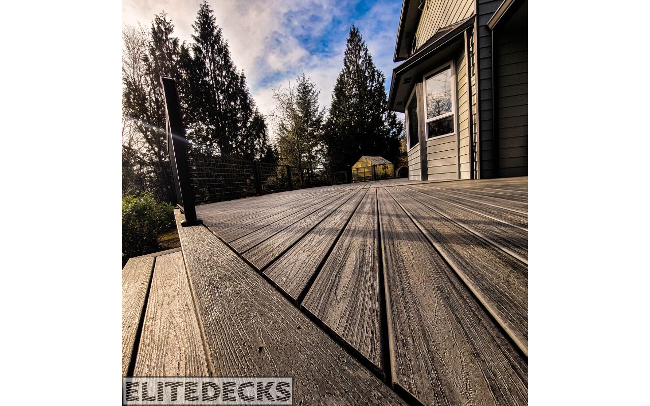 Trex Transcend Island Mist Olympia Deck