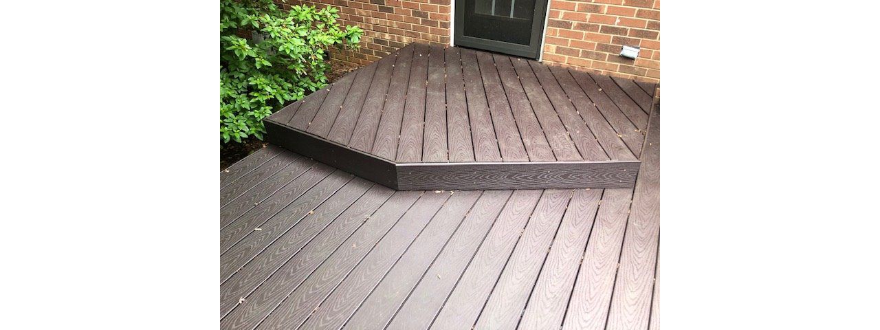 Trex Select Woodland Brown fascia finishes off this project with perfection
