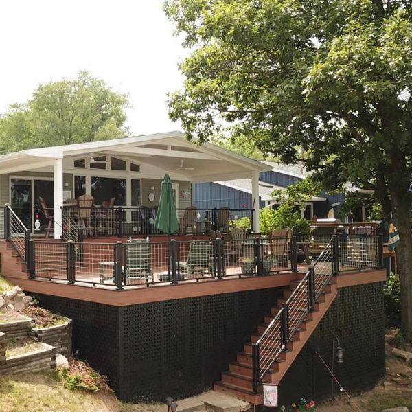 Transcend Tropical Tiki Torch w/Lava Rock Accents. Signature Mesh Railing