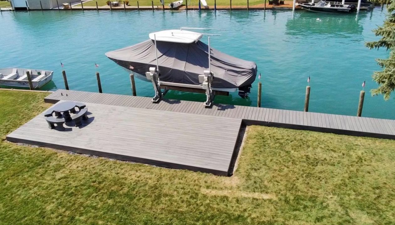 Beautiful Trex Island Mist