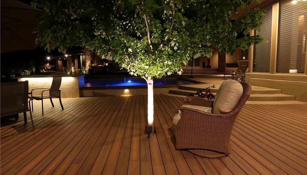 Custom Trex Transcend Deck - Havana Gold w/ Lighting