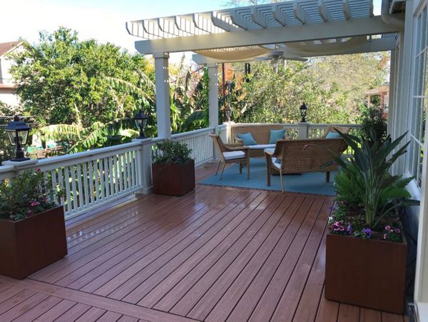 Trex Balcony and Pergola 1