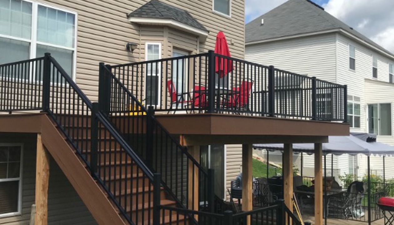 Trex Transcend Composite Decking with Black Signature Aluminum Railing in St Michael, MN