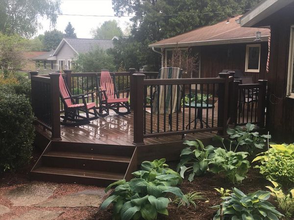 TREX TRANSCEND DECKING (SPICED RUM)