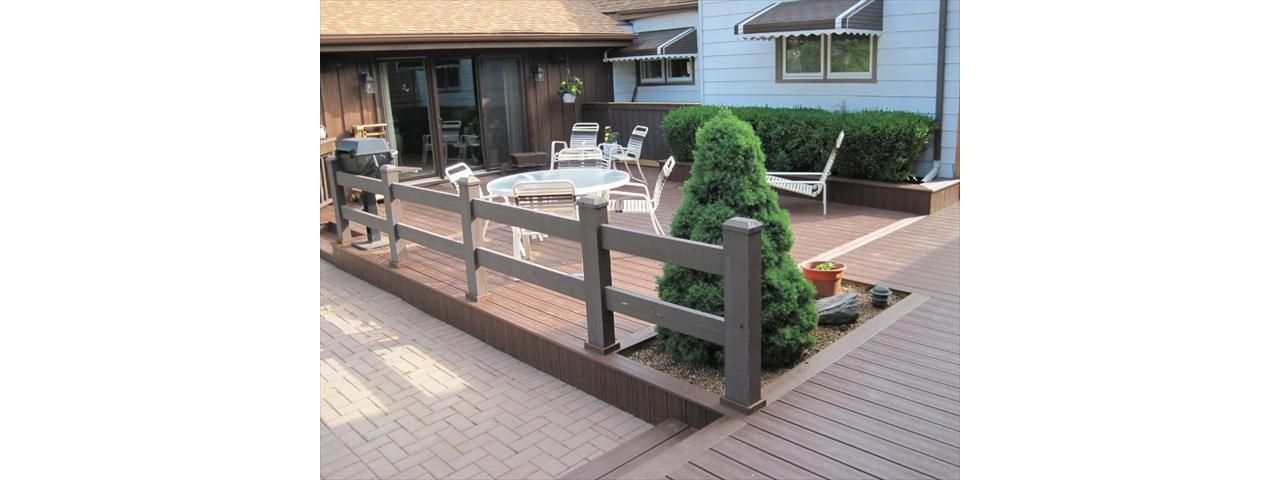 Trex Transcend Fire Pit w/ Built in Flower Boxes