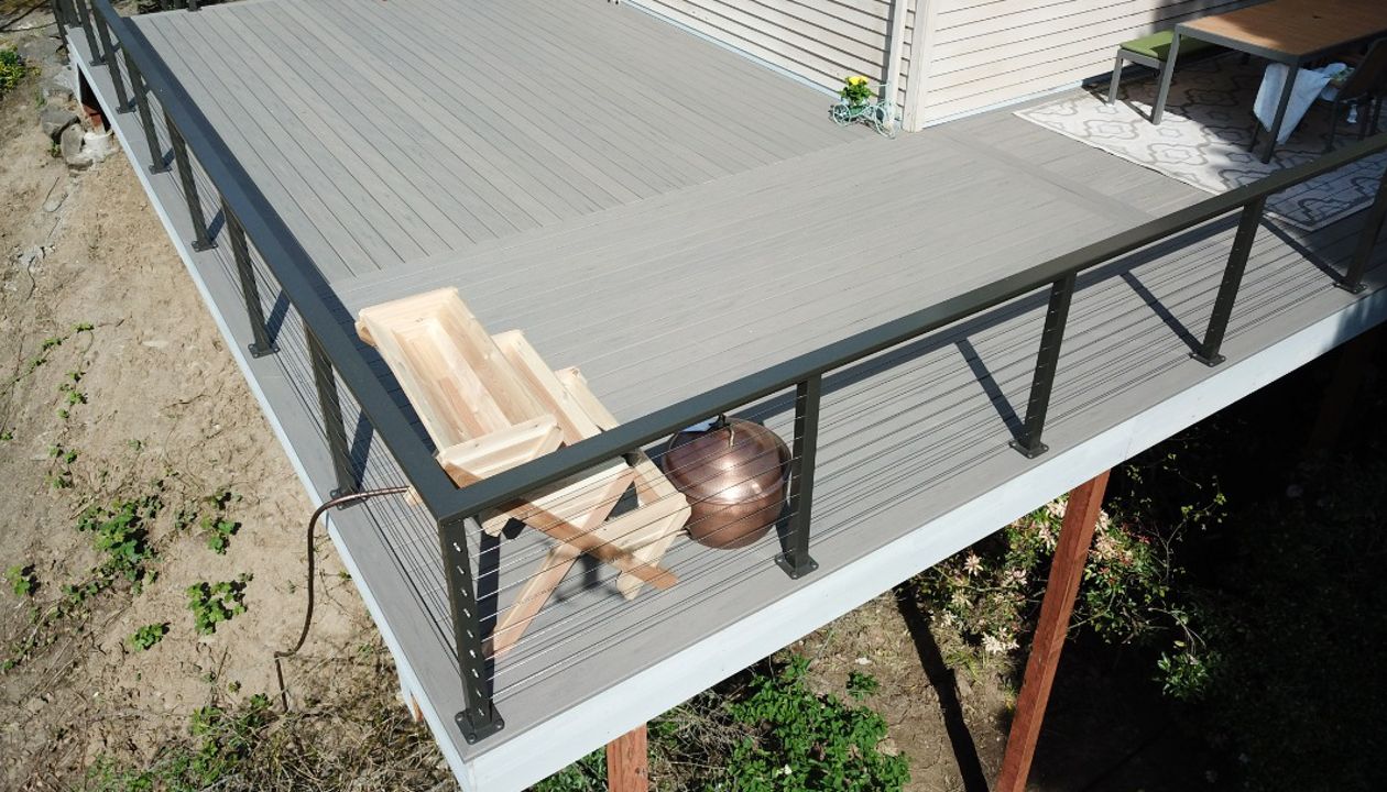 Trex Transcend Lineage Biscayne deck in Lake Oswego, OR