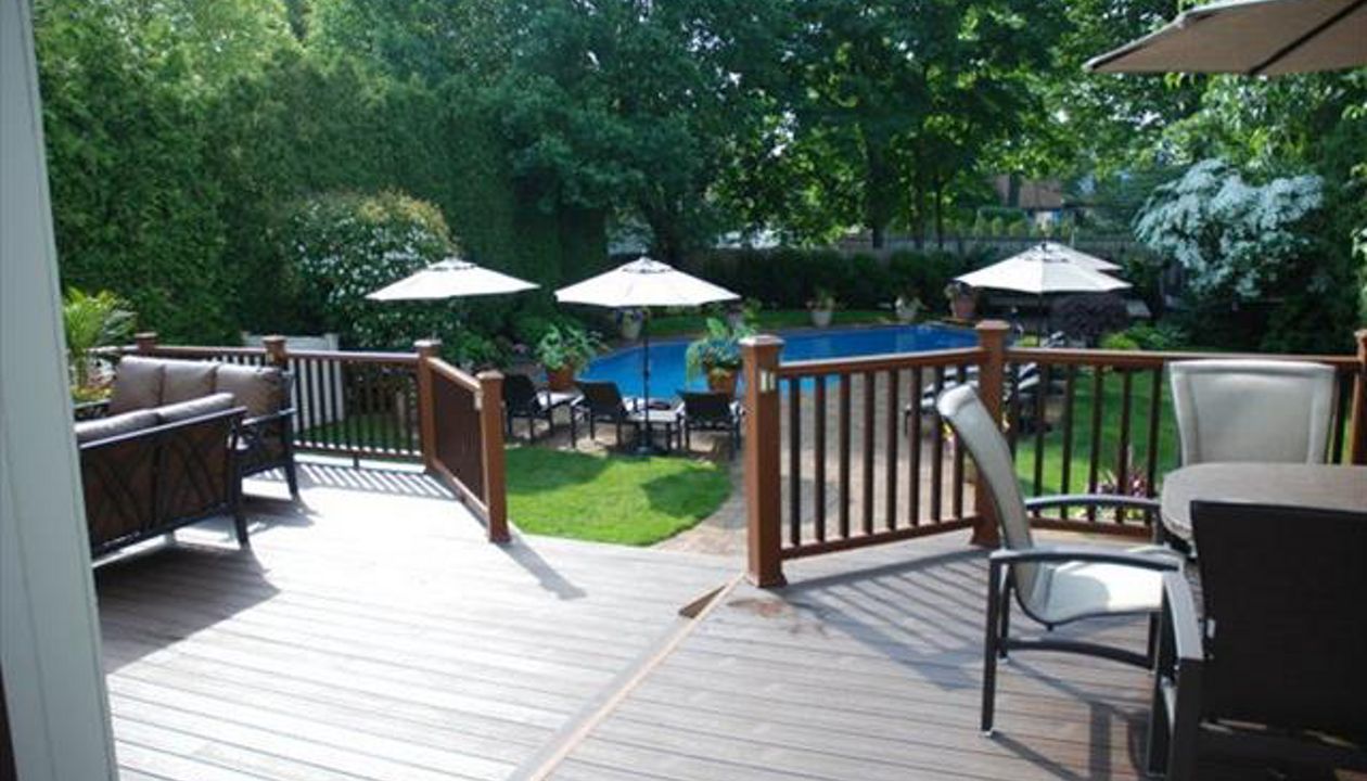 Long Island Deck Builder Merrick NY