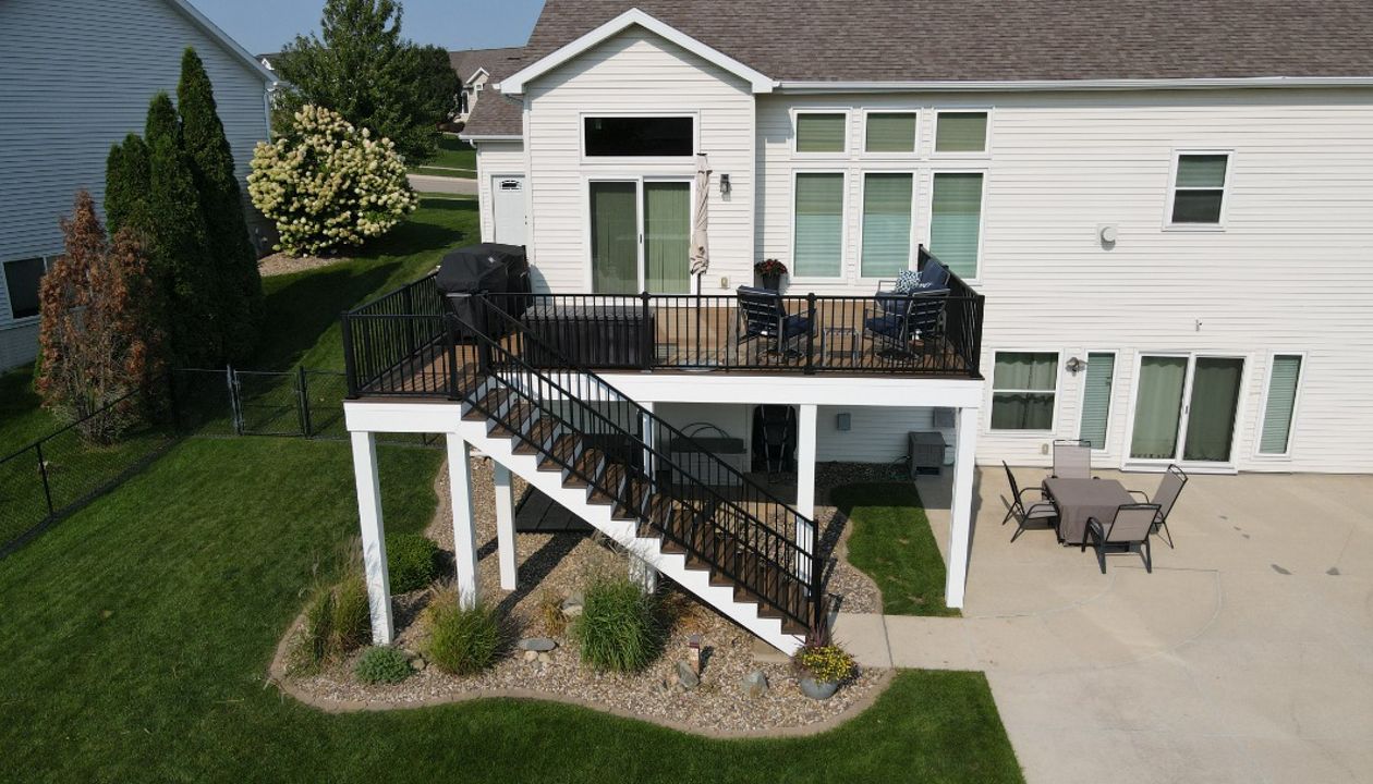 Trex Transcend Havana Gold with Spiced Rum and white accents