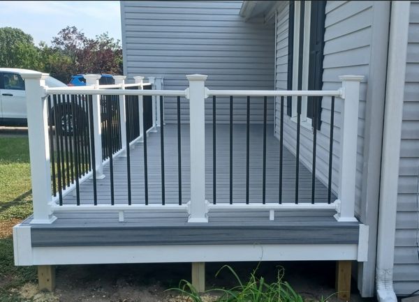 Side view from Trex Enhance Naturals Foggy Wharf porch