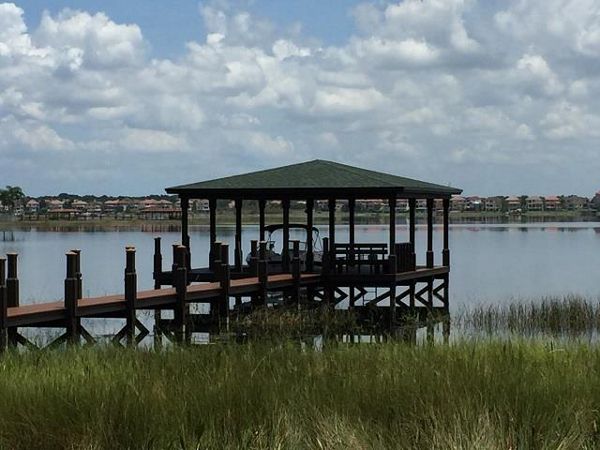 Trex Select Saddle Dock located in Dr. Phillips (Orlando)
