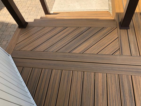 Trex Transcend Havana Gold Decking w/Trex Signature Rod & Rail Railing
