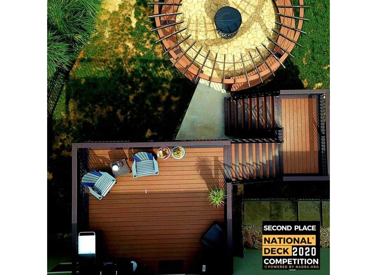 Grafton, Il Trex Saddle & Vintage Lantern Decking with Signature Railing