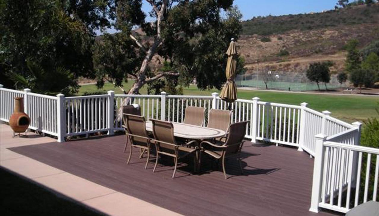 Trex Woodland Brown decking, Rancho Penasquitos, CA