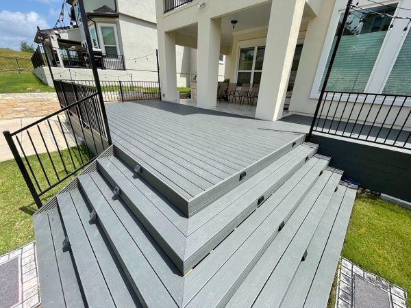 Trex Clamshell with Skirting Ornamental Iron Railing