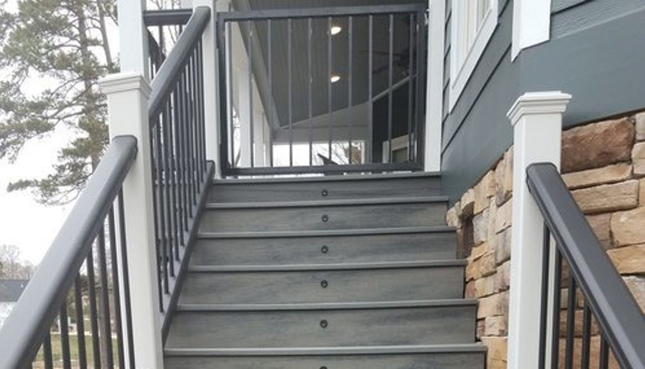 Black Trex Stair Riser Lights
